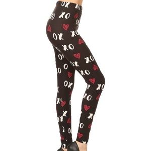 Valentine’s Hearts & XO buttery soft leggings Plus Size 12-18